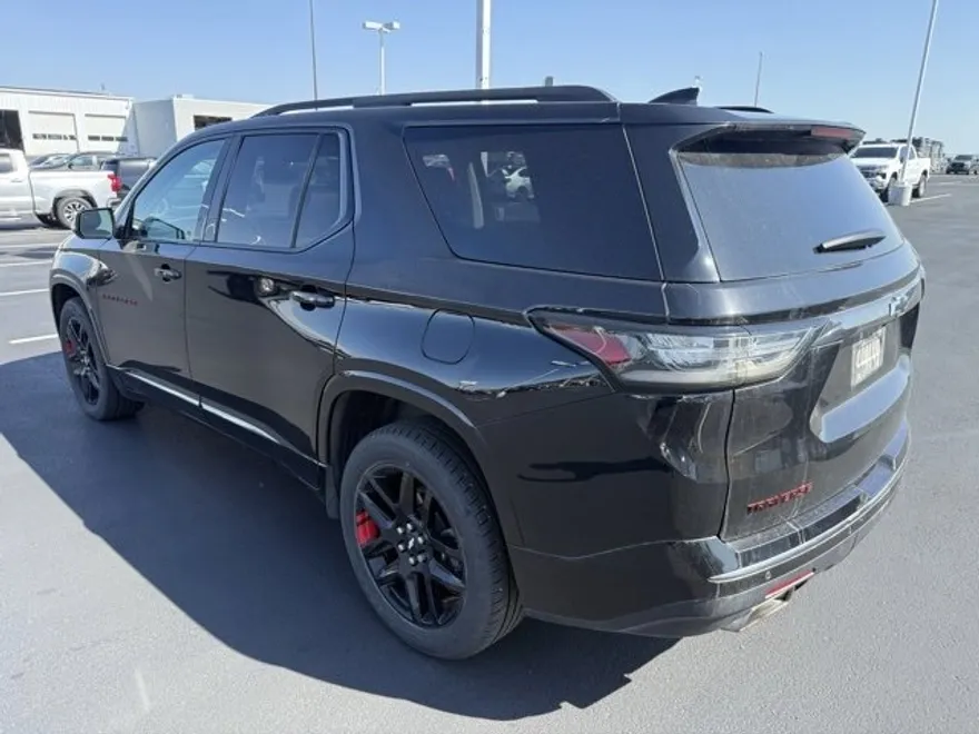2018 Chevrolet Traverse Premier photo 1
