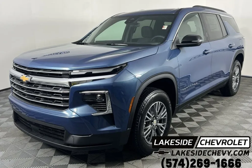 2025 Chevrolet Traverse photo 1