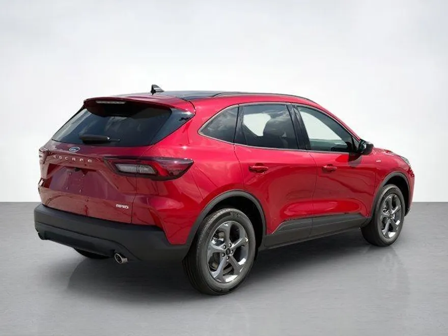 2026 Ford Escape ST-Line photo 1