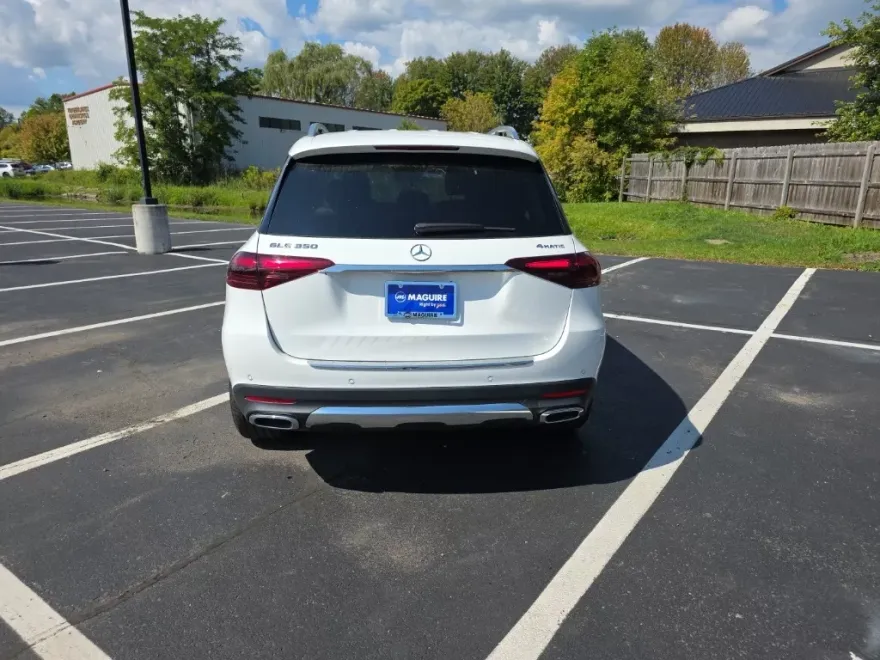 2024 Mercedes Benz GLE 350 4MATIC photo 1