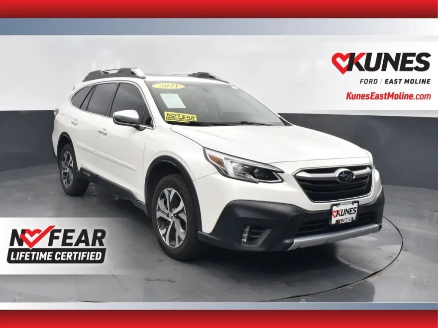 2021 Subaru Outback Touring XT photo 1