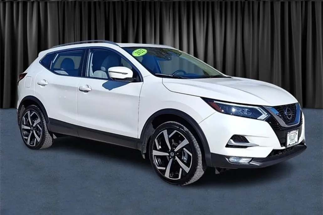 2022 Nissan Rogue Sport SL photo 1