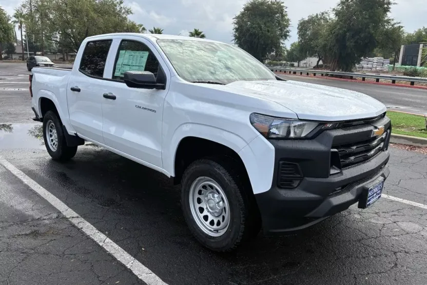 2026 Chevrolet Colorado Work Truck photo 1