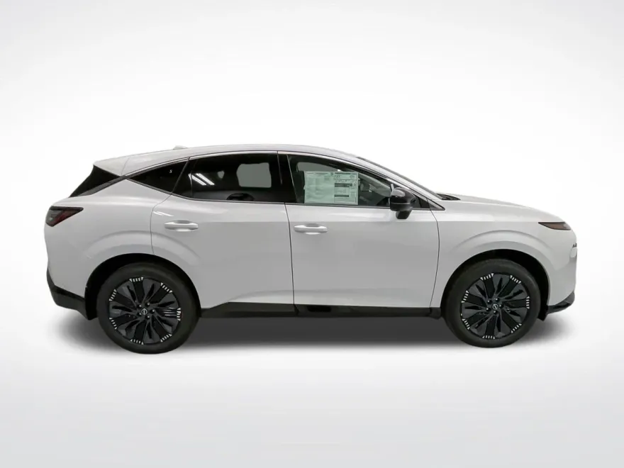 2025 Nissan Murano Platinum photo 1