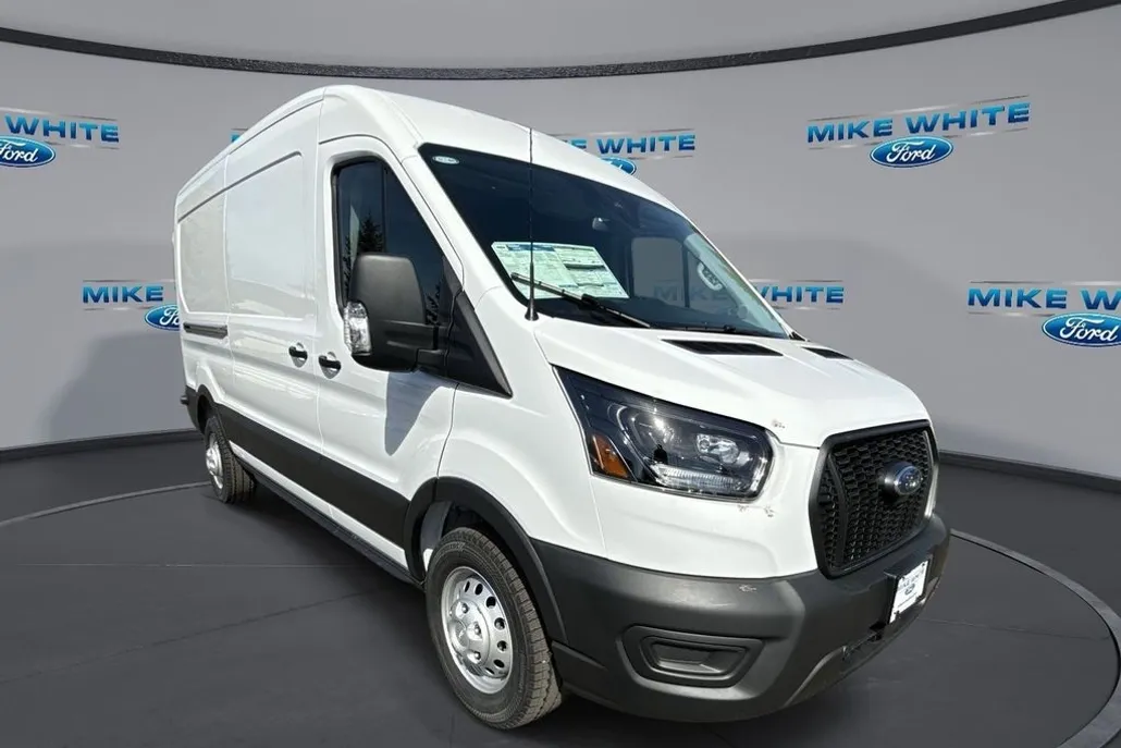 2025 Ford Transit photo 1