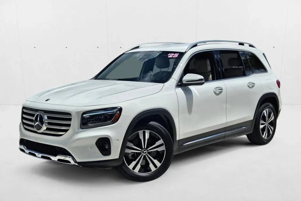 2025 Mercedes Benz GLB 250 photo 1