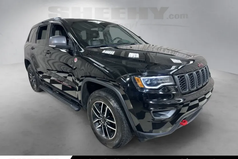 2021 Jeep Grand Cherokee Trailhawk photo 1