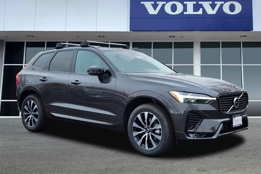 2025 Volvo XC60 B5 Core photo 1