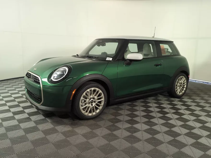 2026 Mini Cooper Signature photo 1