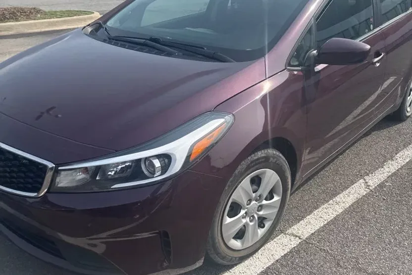 2017 Kia Forte LX Base photo 1