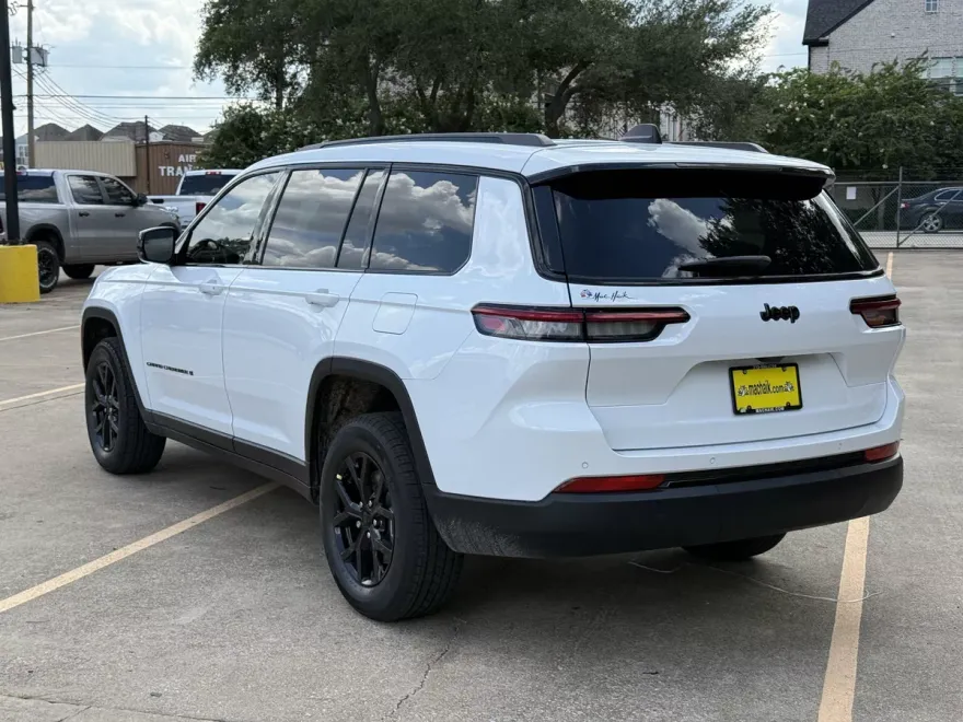 2025 Jeep Grand Cherokee Altitude X photo 1