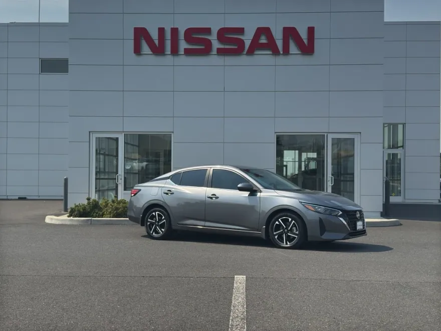 2024 Nissan Sentra SV photo 1