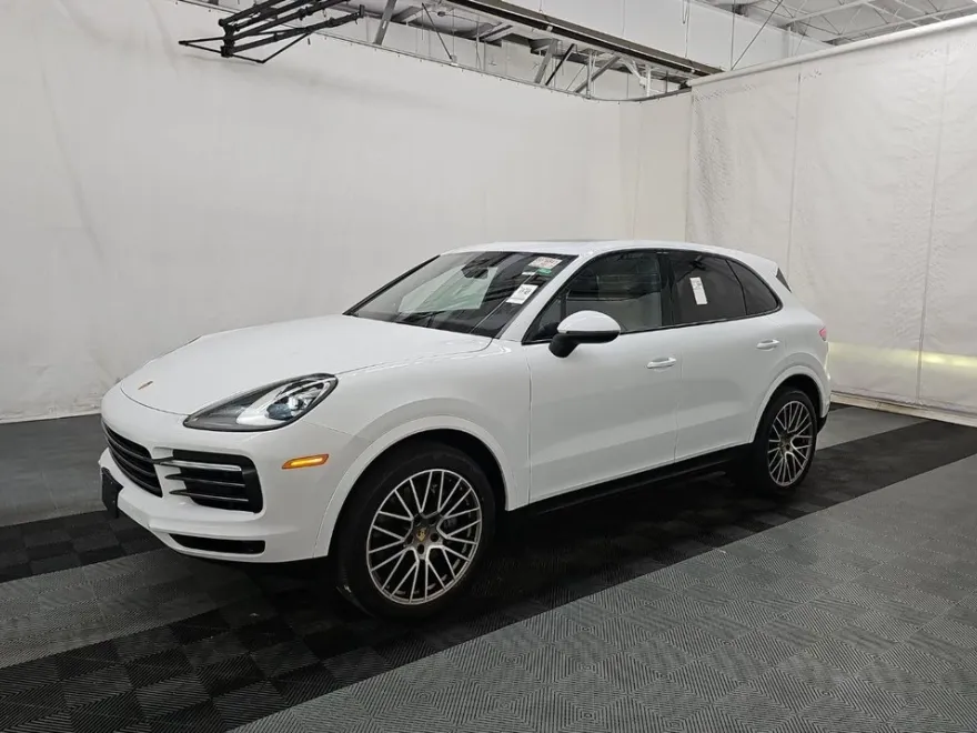 2022 Porsche Cayenne S Platinum Edition photo 1