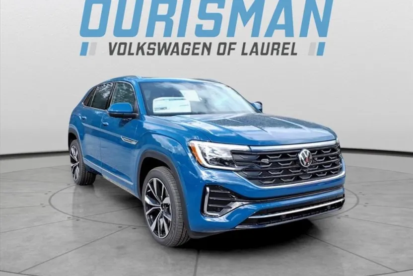 2026 Volkswagen Atlas Cross Sport SEL Premium R-Line photo 1