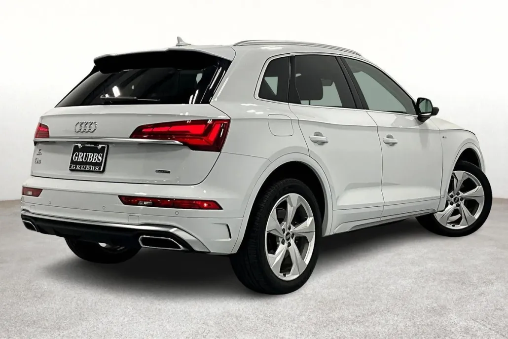 2022 Audi Q5 Premium 45 TFSI S line photo 1