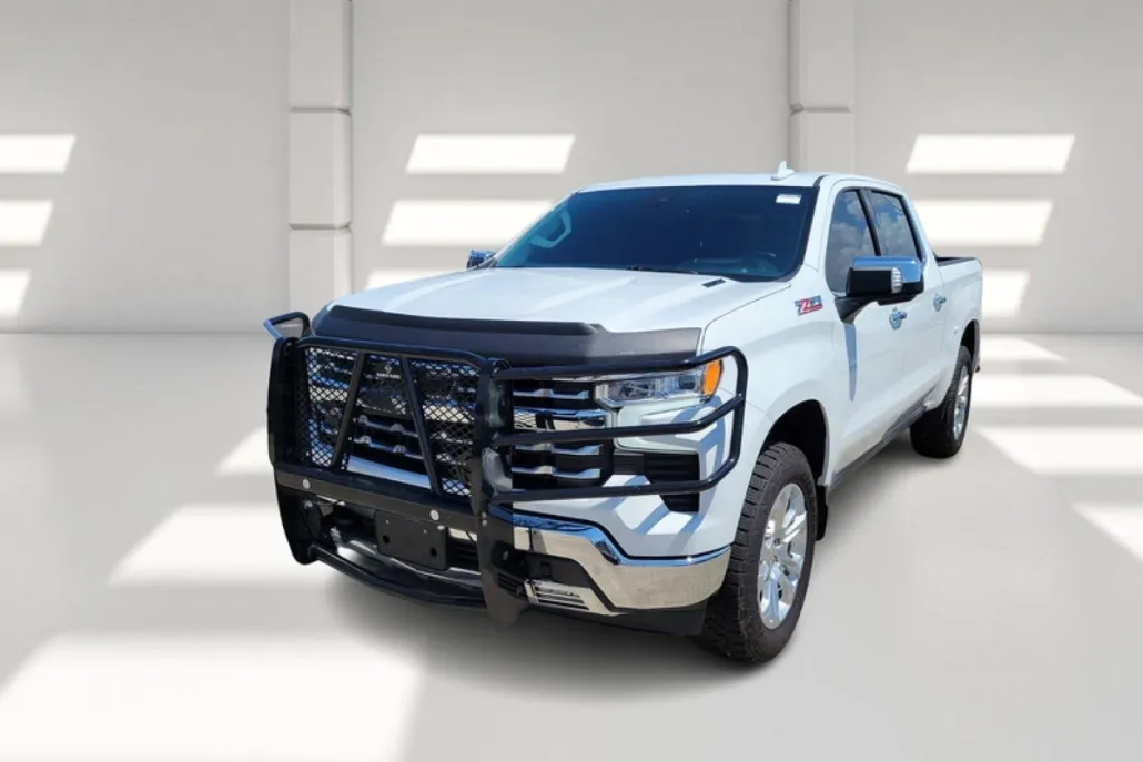 2023 Chevrolet Silverado 1500 LTZ photo 1