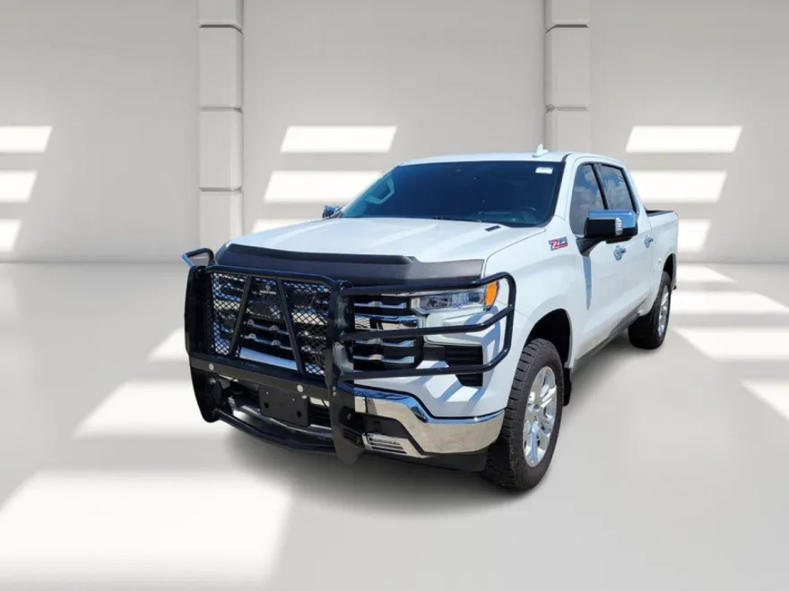 2023 Chevrolet Silverado 1500 LTZ photo 1