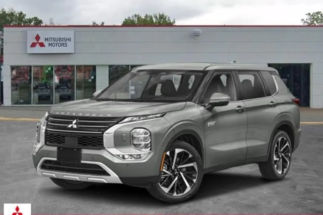 2023 Mitsubishi Outlander PHEV SE photo 1