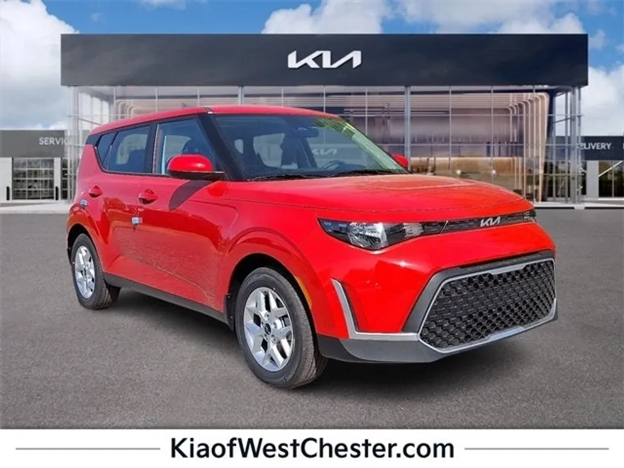 2025 Kia Soul LX photo 1
