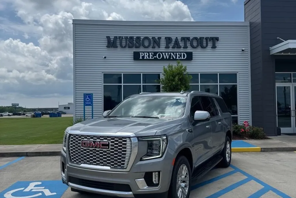 2023 Gmc Yukon XL Denali photo 1