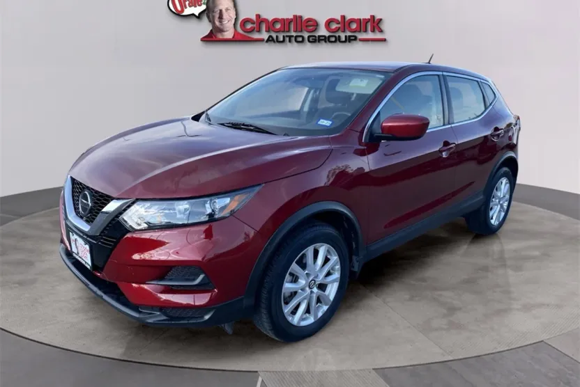 2022 Nissan Rogue Sport S photo 1