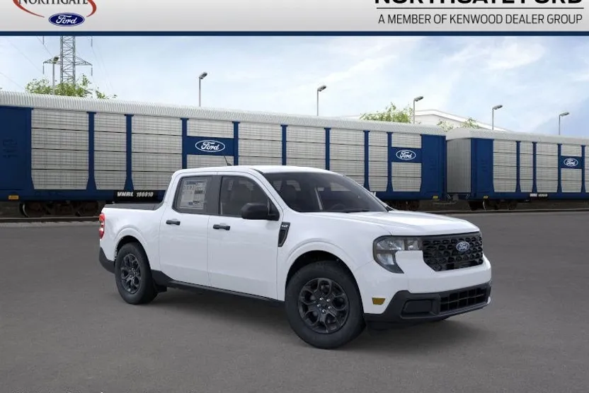 2025 Ford Maverick XLT photo 1