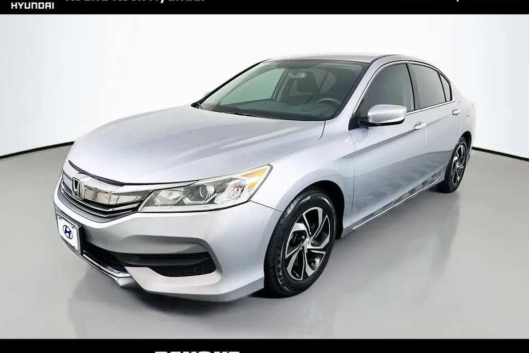 2016 Honda Accord LX photo 1
