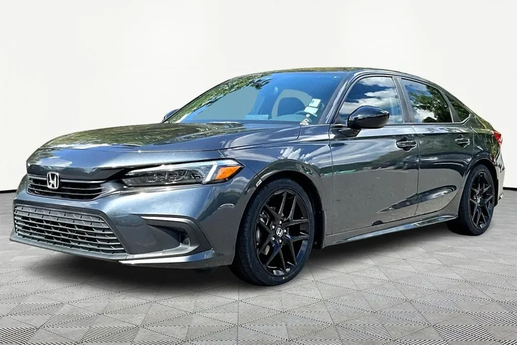 2023 Honda Civic Sport photo 1