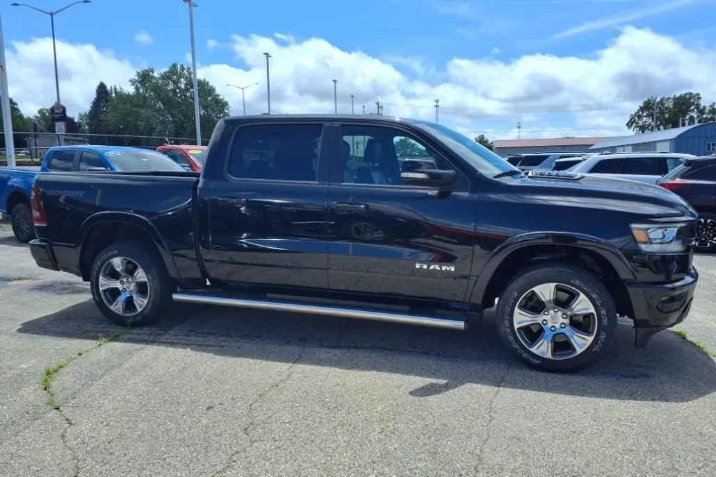 2022 Ram 1500 Laramie photo 1