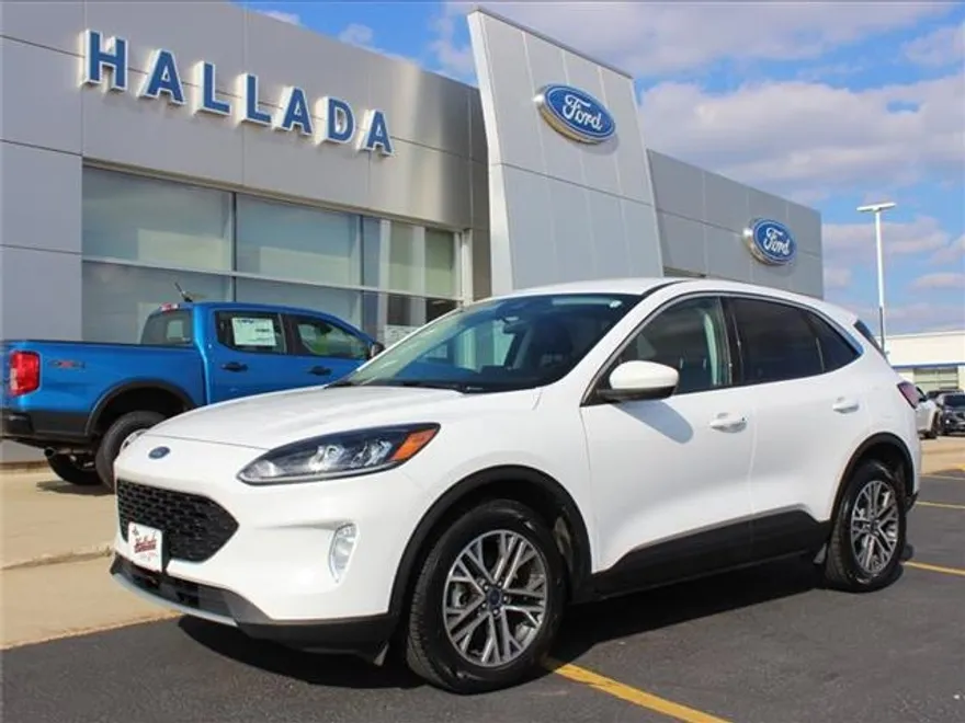 2022 Ford Escape SEL photo 1