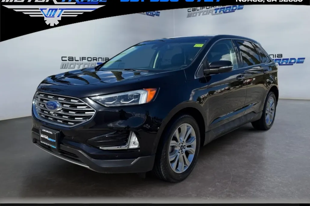 2019 Ford Edge Titanium photo 1