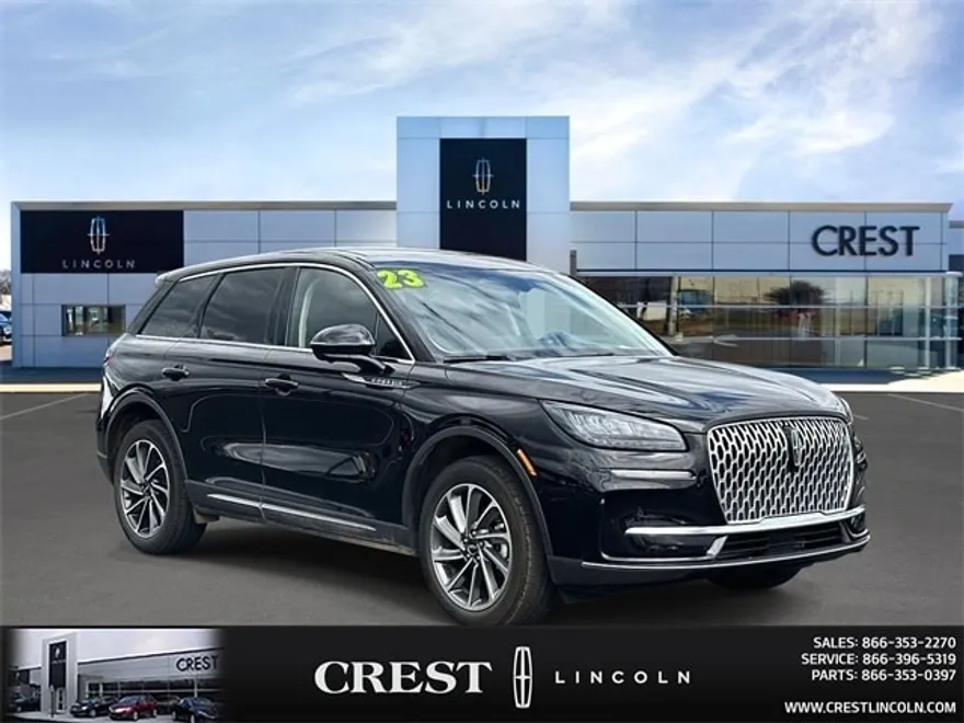 2023 Lincoln Corsair Standard photo 1
