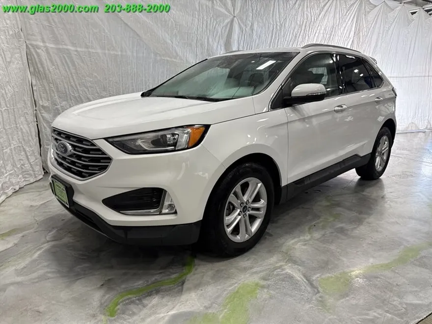2020 Ford Edge SEL photo 1