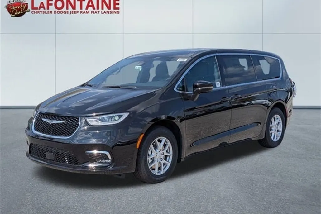 2026 Chrysler Pacifica photo 1