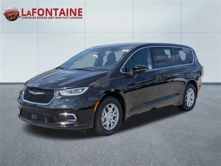 2026 Chrysler Pacifica photo 1