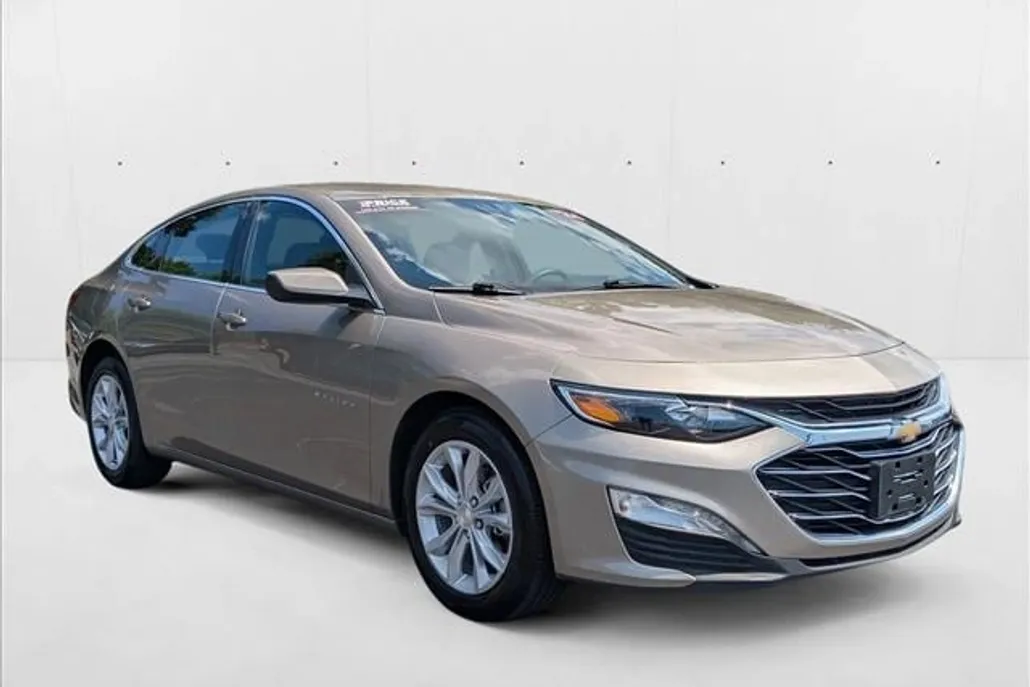2024 Chevrolet Malibu 1LT photo 1