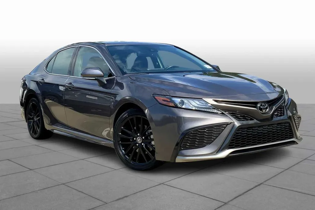 2023 Toyota Camry XSE photo 1