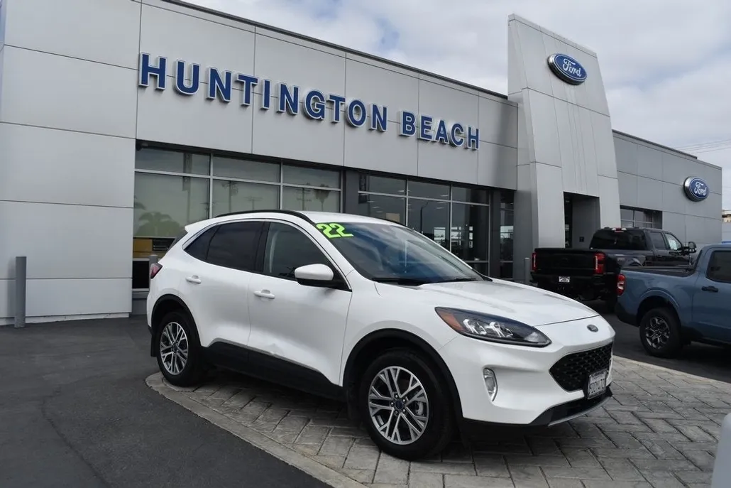 2022 Ford Escape Hybrid SEL photo 1