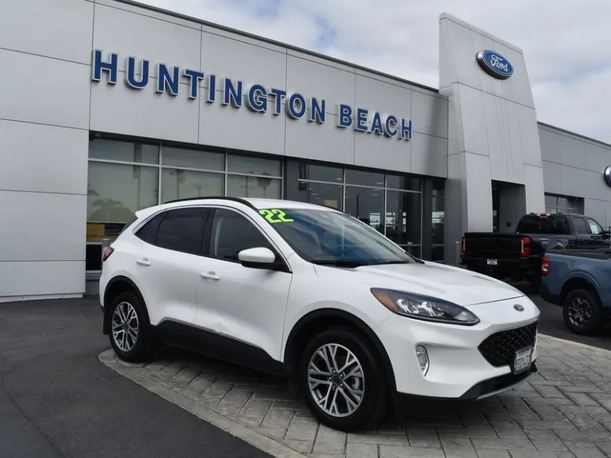 2022 Ford Escape Hybrid SEL photo 1