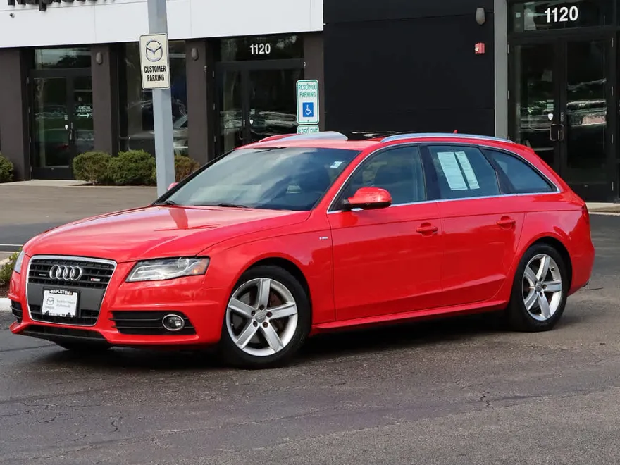 2010 Audi A4 2.0T Prestige photo 1
