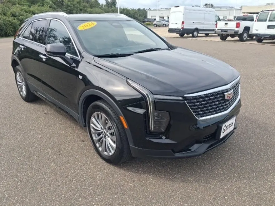 2024 Cadillac XT4 Premium Luxury photo 1