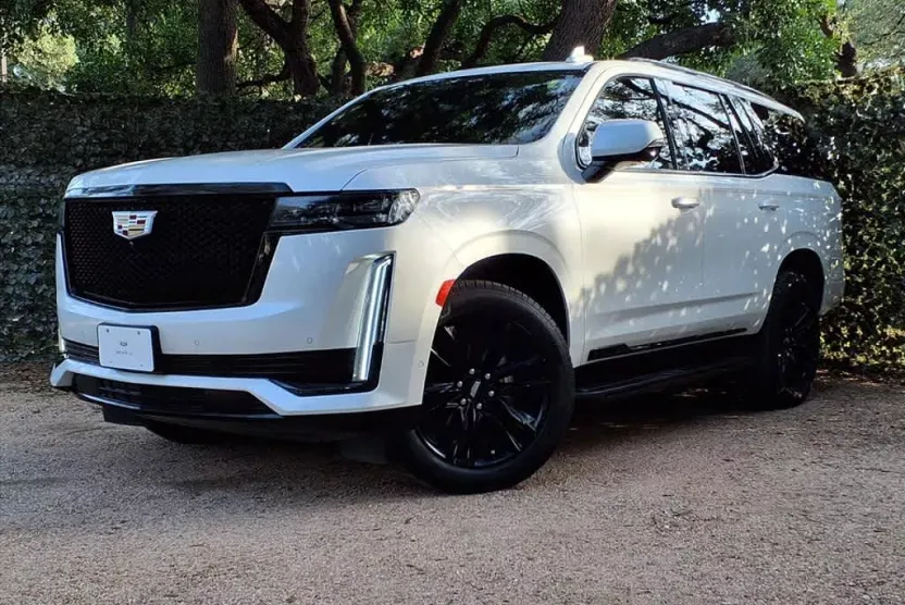 2021 Cadillac Escalade Sport photo 1