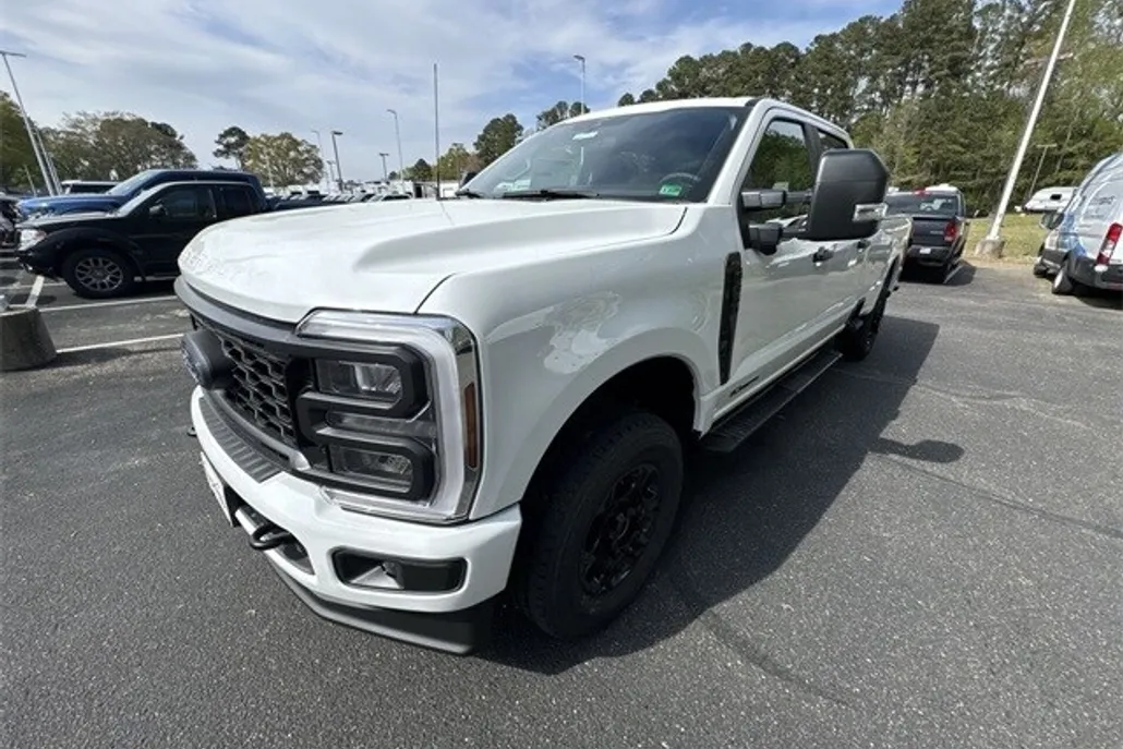 2025 Ford F-350 XL photo 1