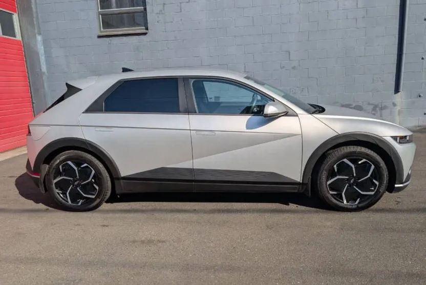 2023 Hyundai Ioniq 5 SEL photo 1