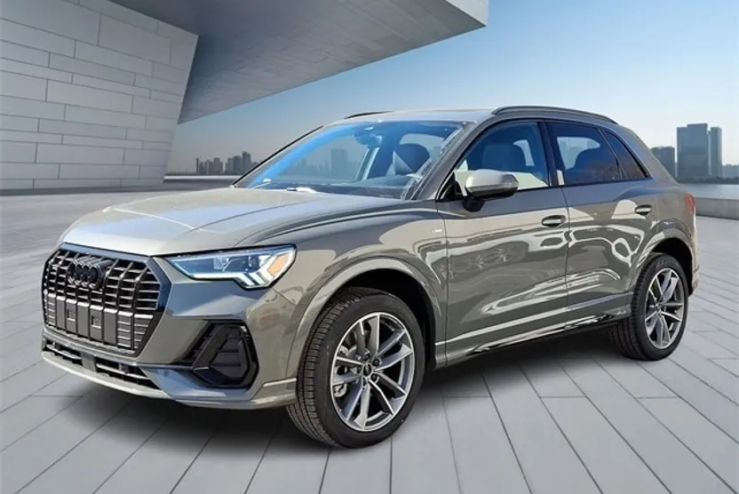 2025 Audi Q3 45 TFSI S line Premium photo 1
