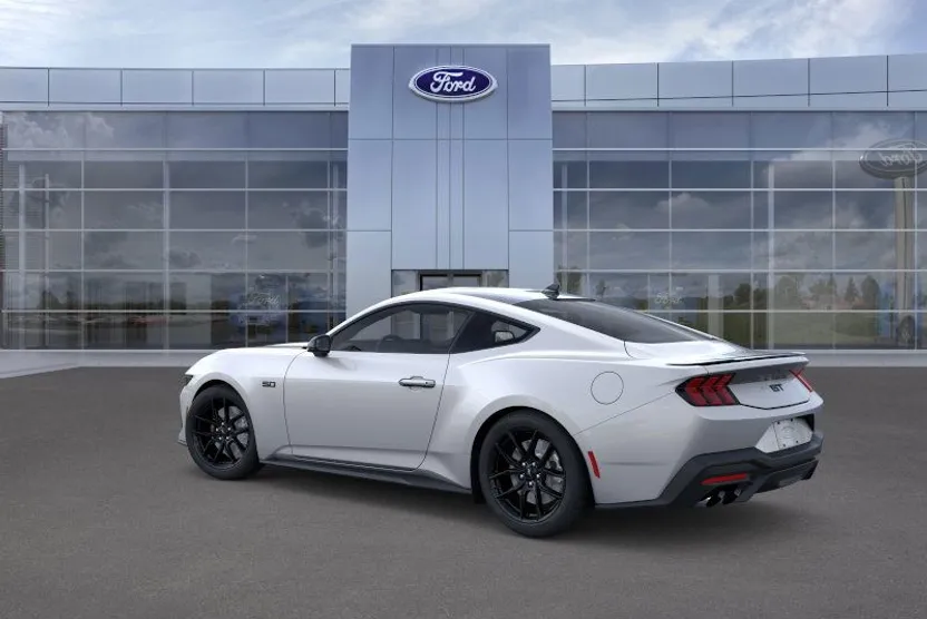 2025 Ford Mustang GT photo 1
