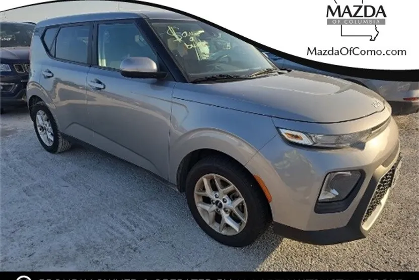 2022 Kia Soul LX photo 1