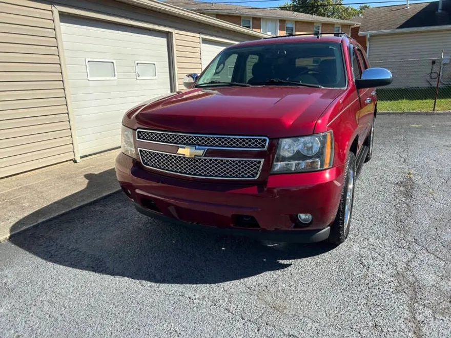 2009 Chevrolet Tahoe LTZ photo 1