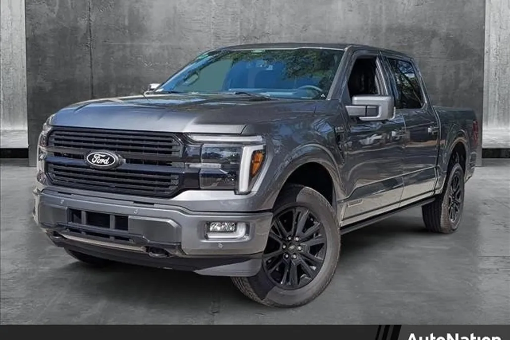 2025 Ford F-150 Platinum photo 1