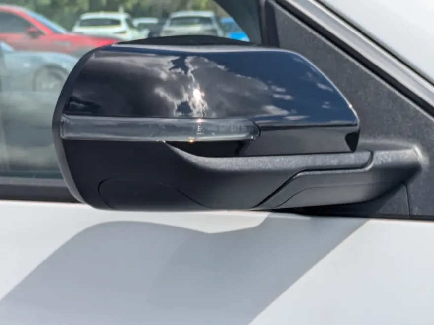 2025 Chevrolet Traverse photo 1